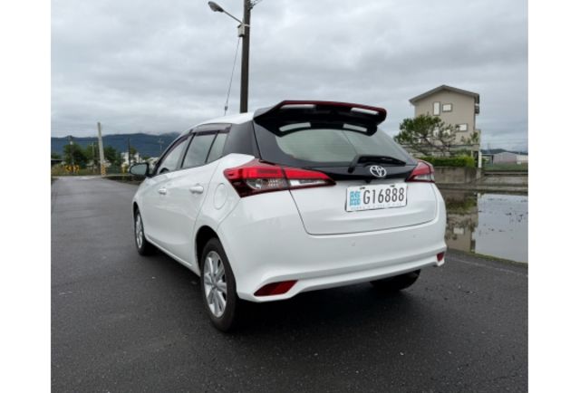 2018 YARIS 豪華版  第3張相片