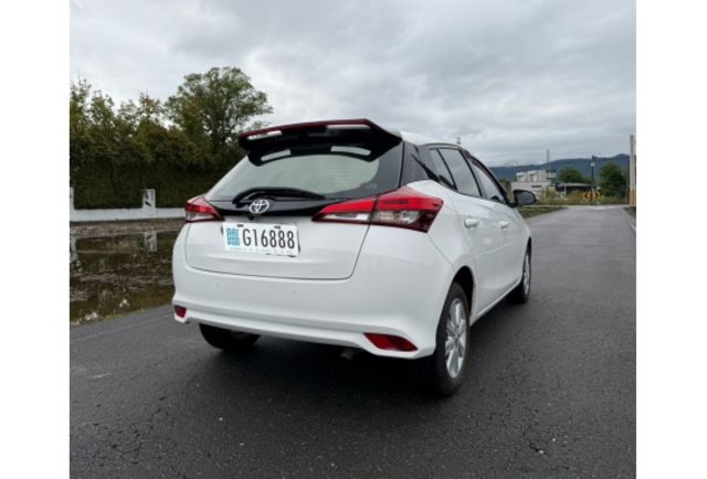 2018 YARIS 豪華版  第4張相片