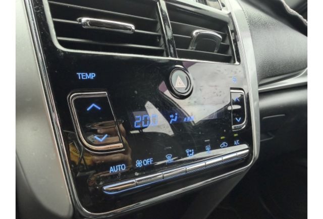 2018 YARIS 豪華版  第10張相片