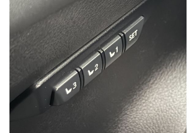 2015 NX300h F Sport版  第6張相片