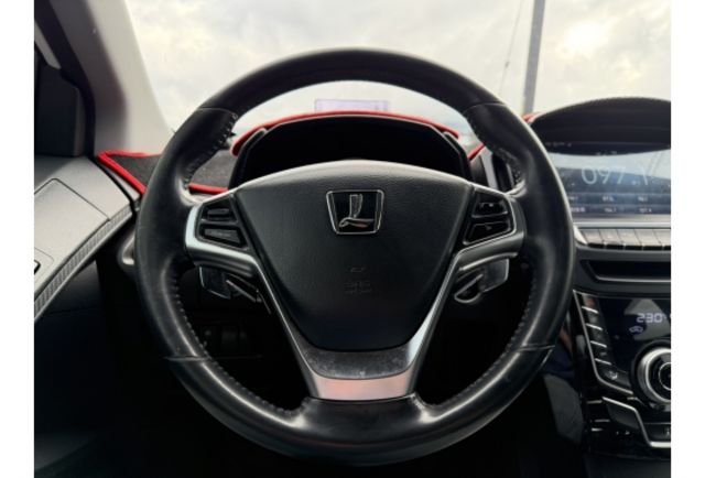 2016 U6 1.8 魅力型  第8張相片