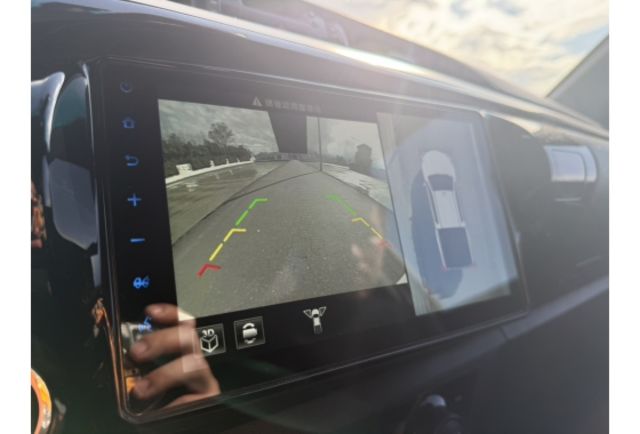 2022 HILUX 4X4  第11張相片