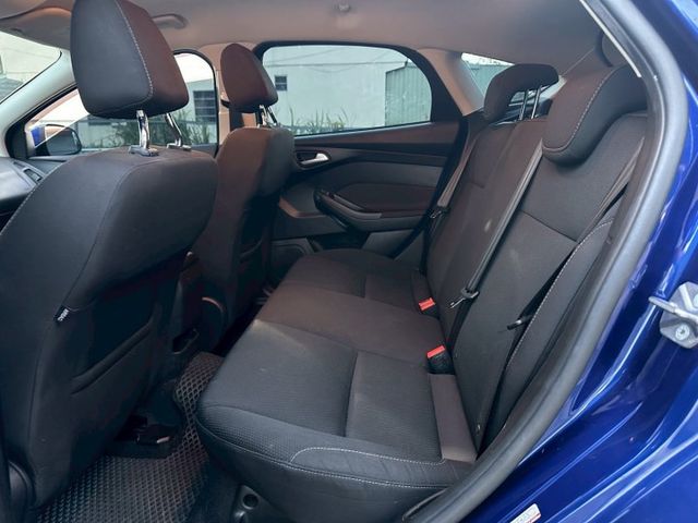 FOCUS 1.0T 年度稅金8千多 車況超優  第5張相片