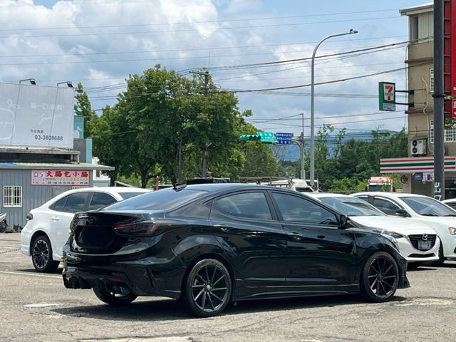 ELANTRA 頂級IKEY JGTC包/鋁圈/排氣管/安卓機/Q50尾燈  第2張相片