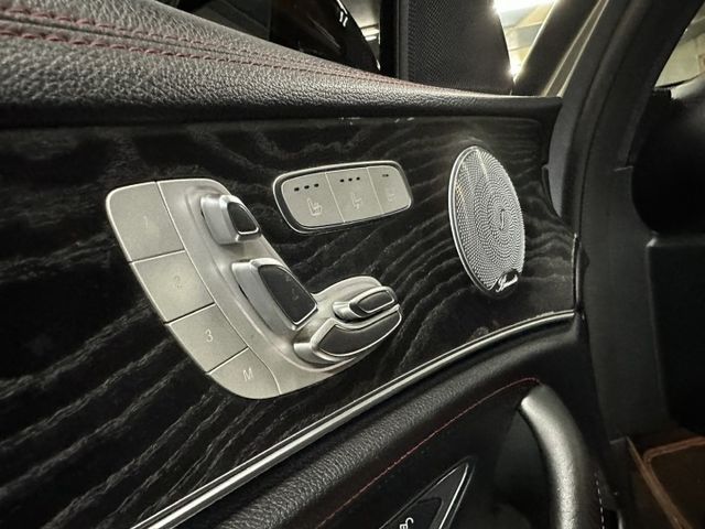 S213 E43 AMG 原鈑原漆 五鍵23P跟車 伸縮拖車鉤 自改摸門 剛換四條FK520輪胎$32000  第7張相片