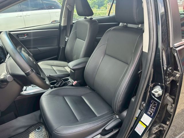 豆底 ALTIS 一手車 里程3萬準 單純沒在跑 原鈑件 超級鑑定  第4張相片