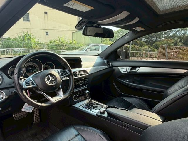 C350 COUPE 前六後四活塞卡鉗/閥門排氣/W205方向盤  第3張相片