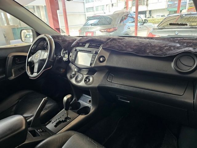RAV4  第4張相片