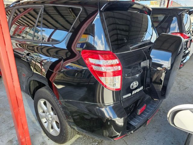 RAV4  第8張相片