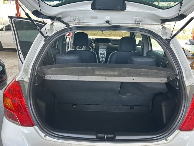 YARIS  第10張相片