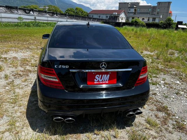 C-CLASS SEDAN W204  第4張相片