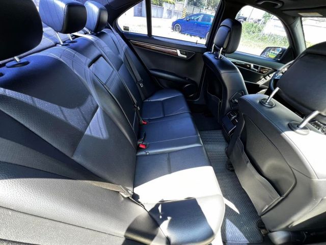 C-CLASS SEDAN W204  第5張相片