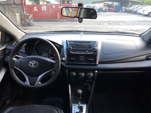 豐田 2017 VIOS 1.5L 銀色 里程保證 經濟實惠  第7張相片