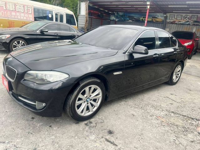 2012年 BMW 520i  五人座 2000cc 豪華中型房車  第1張相片
