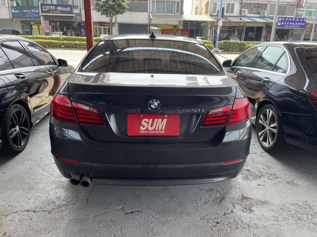 2012年 BMW 520i  五人座 2000cc 豪華中型房車  第6張相片