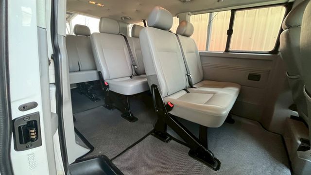 《亨通買車 萬事亨通》2015 Volkswagen T5 Caravelle 2.0 TDI ☆180PS 九人座美車  第5張相片