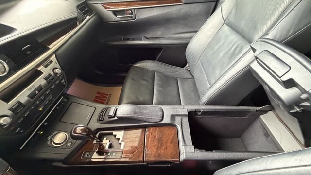 2014年LEXUS 凌志 ES300H 油電車/電動後視鏡/後座出風口/天窗/導航/免鑰匙發動 ★保證里程  第7張相片