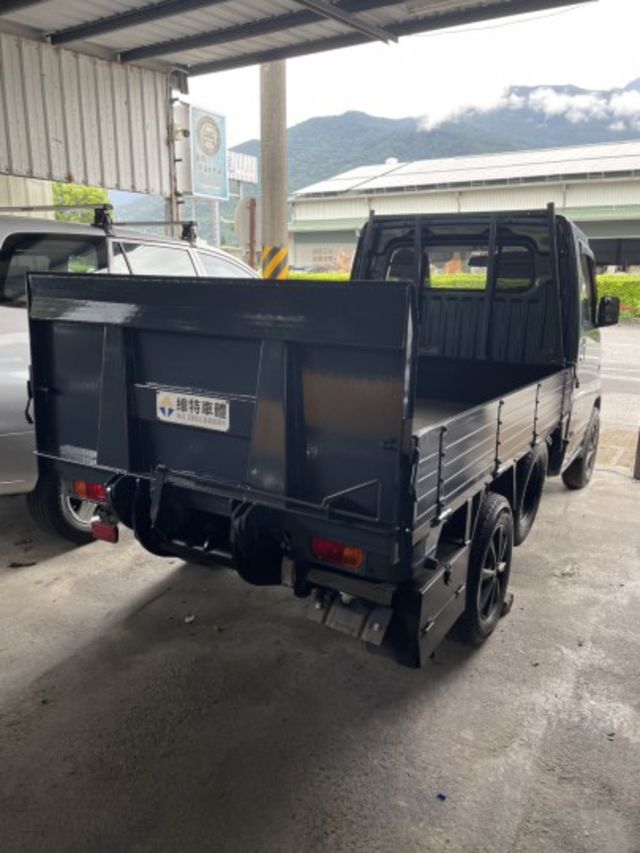 2019年菱利小貨車.已加裝升降尾門.里程僅2.2萬公里  第3張相片