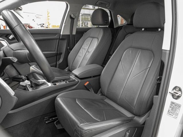 油電休旅！2020年 AUDI奧迪 Q3 Sportback 白 1.5／僅跑3萬.I-KEY.ACC.車偏.盲點.電尾  第8張相片