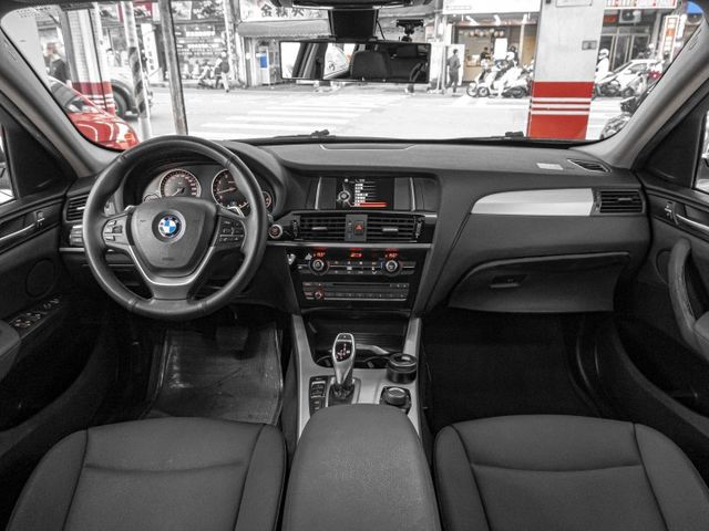 2015年型 BMW寶馬 X4 xDrive35i 白 3.0／I-KEY.定速.環景.電動椅.恆溫.電尾  第7張相片