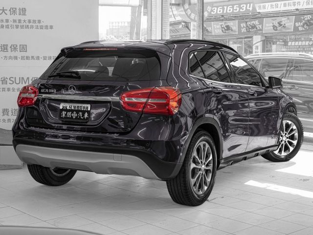 2015年 BENZ賓士 GLA180 紫 1.6／I-KEY.定速.CarPlay.電動椅.電尾  第2張相片