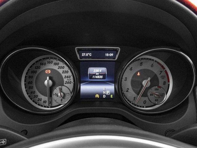 2015年 BENZ賓士 GLA180 紫 1.6／I-KEY.定速.CarPlay.電動椅.電尾  第4張相片