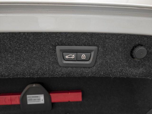 2017年 BMW寶馬 520i 白 2.0／I-KEY.定速.導航.盲點.車偏.電尾  第19張相片