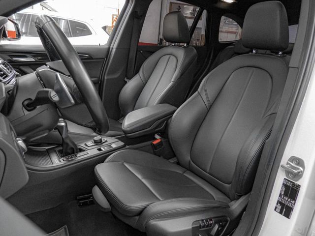 2017年 BMW寶馬 X1 xDrive18d 白 2.0／全景天窗.I-KEY.定速.車偏.電動椅  第8張相片