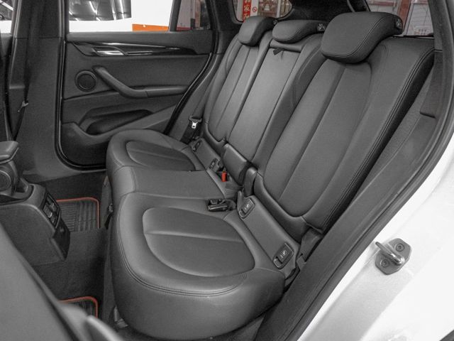 2017年 BMW寶馬 X1 xDrive18d 白 2.0／全景天窗.I-KEY.定速.車偏.電動椅  第9張相片