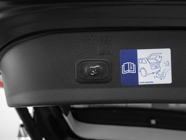 AWD旗艦型！2018年型 FORD福特 KUGA 灰 2.0／全景天窗.ACC.盲點.車偏.電尾.CarPlay  第19張相片