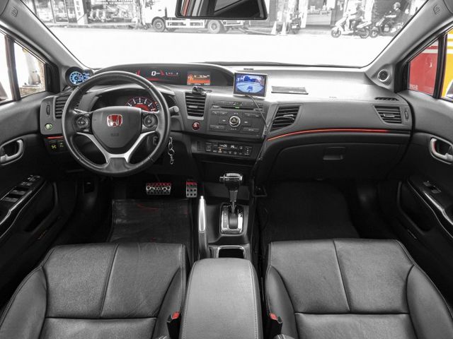 原廠保養！2015年 HONDA本田 CIVIC 紅 2.0／天窗.定速.電動椅.倒車顯影.循跡防滑  第7張相片