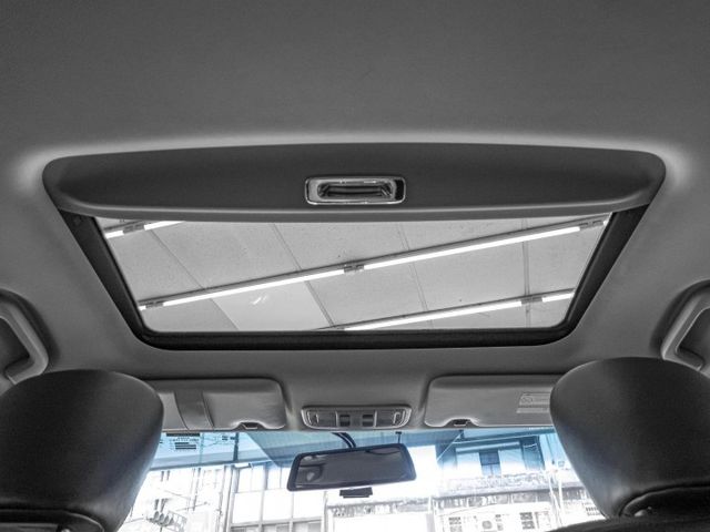 原廠保養！2015年 HONDA本田 CIVIC 紅 2.0／天窗.定速.電動椅.倒車顯影.循跡防滑  第11張相片