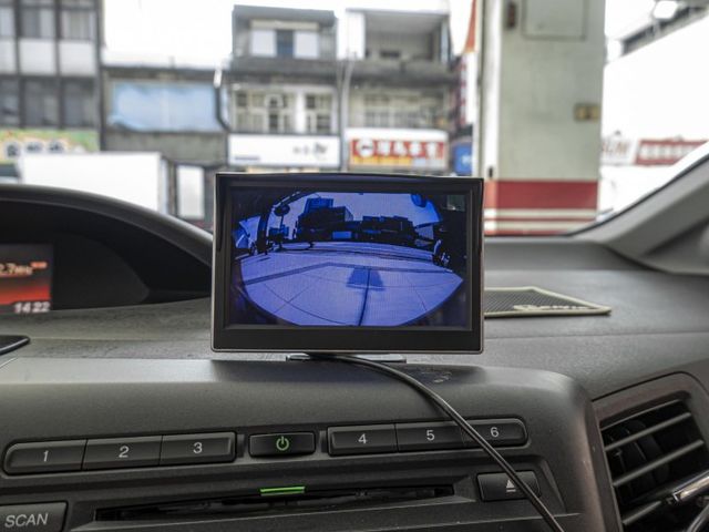 原廠保養！2015年 HONDA本田 CIVIC 紅 2.0／天窗.定速.電動椅.倒車顯影.循跡防滑  第18張相片