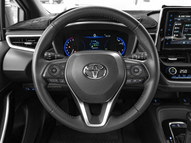 原廠保養！2022年 TOYOTA豐田 Corolla Sport 白 2.0／ACC.盲點.車偏.CarPlay  第5張相片