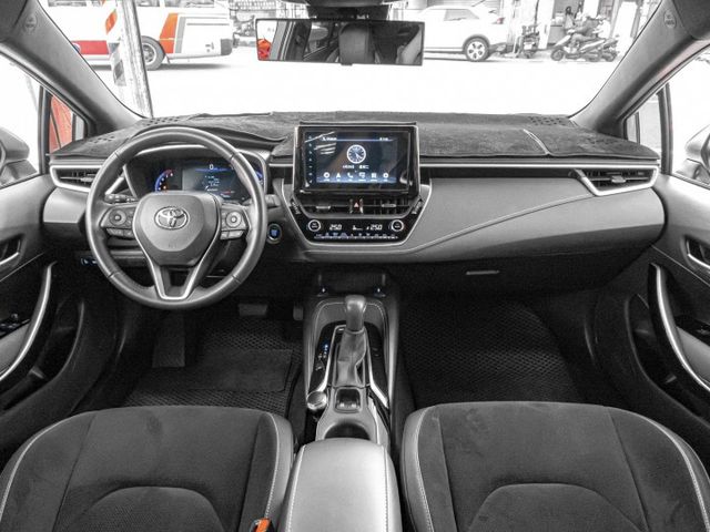 原廠保養！2022年 TOYOTA豐田 Corolla Sport 白 2.0／ACC.盲點.車偏.CarPlay  第7張相片