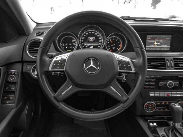 2013年 BENZ賓士 C200 黑 1.8／定速.天窗.倒車顯影.電動椅  第5張相片