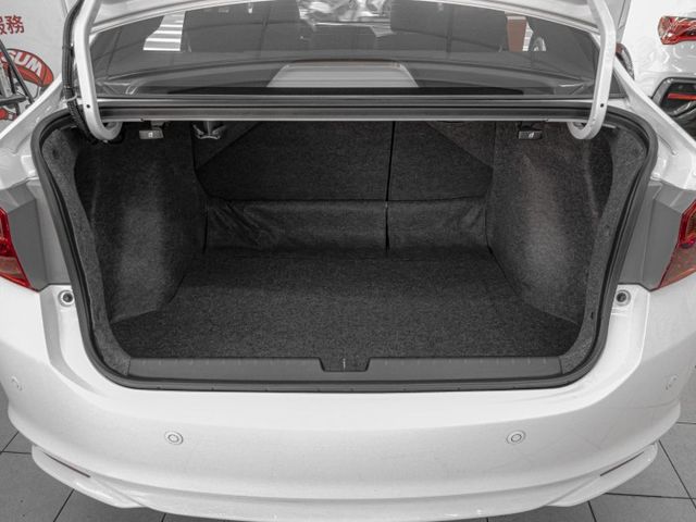 2017年 HONDA本田 CITY 白 1.5／定速.導航.倒車顯影.恆溫  第20張相片