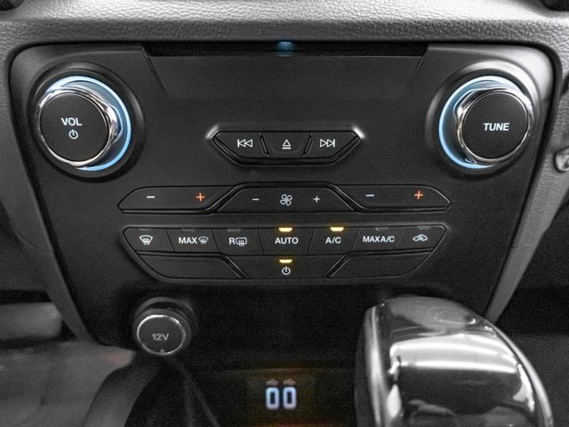 2017年 FORD福特 RANGER 橘 3.2／定速.電動椅.倒車顯影.CarPlay  第12張相片