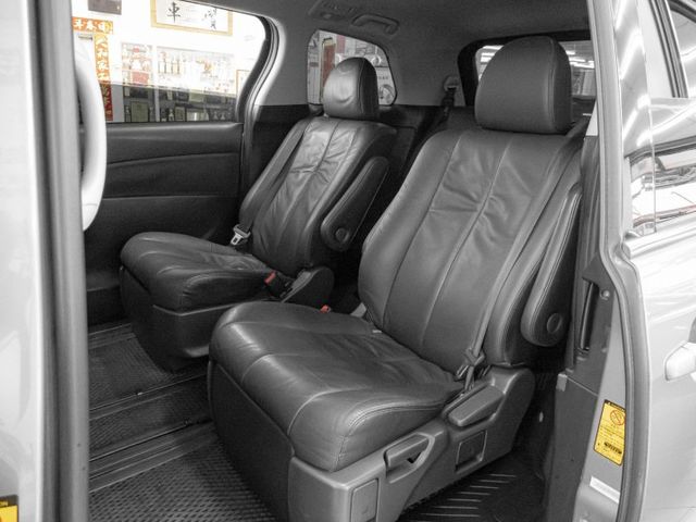 七人座！2013年型 TOYOTA豐田 PREVIA 灰 2.4／I-KEY.全景天窗.定速.電動椅.電滑門.電尾  第9張相片