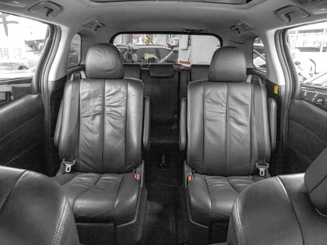 七人座！2013年型 TOYOTA豐田 PREVIA 灰 2.4／I-KEY.全景天窗.定速.電動椅.電滑門.電尾  第10張相片