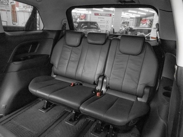七人座！2013年型 TOYOTA豐田 PREVIA 灰 2.4／I-KEY.全景天窗.定速.電動椅.電滑門.電尾  第11張相片