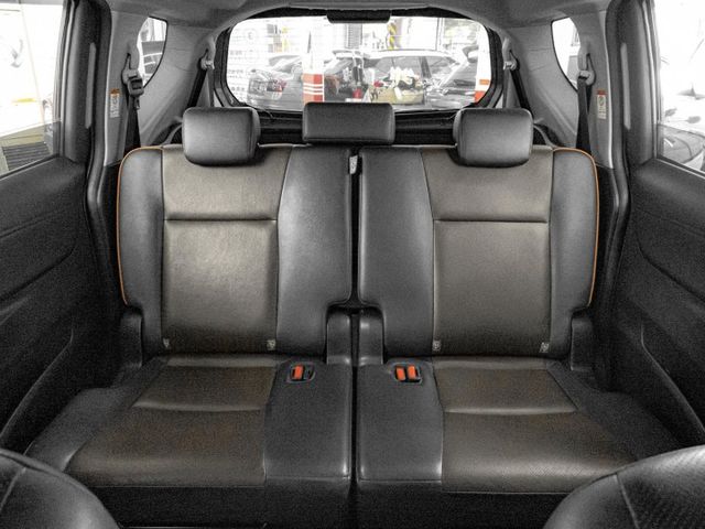 2017年 TOYOTA豐田 SIENTA 灰 1.8／I-KEY.定速.恆溫.電滑門.倒車顯影  第10張相片