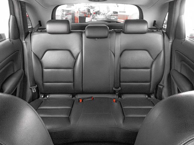 原廠保養！2015年型 BENZ賓士 B180 黑 1.6／定速.快撥.恆溫.倒車顯影.藍牙  第9張相片