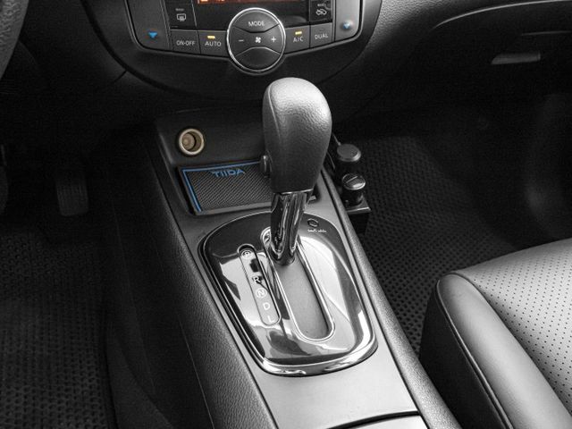 原廠保養！2016年 NISSAN日產 TIIDA 藍 1.6／I-KEY.定速.環景.雙區恆溫.CarPlay  第13張相片