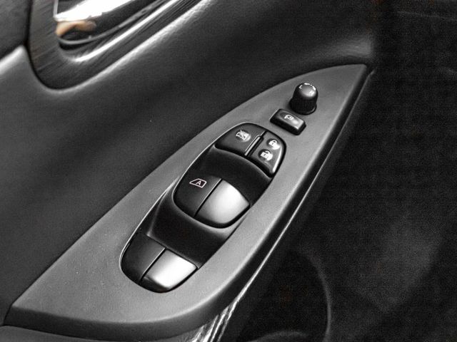 原廠保養！2016年 NISSAN日產 TIIDA 藍 1.6／I-KEY.定速.環景.雙區恆溫.CarPlay  第15張相片