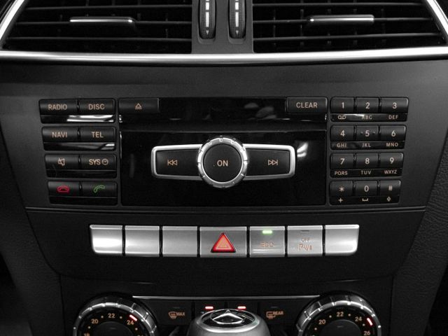 2014年型 BENZ賓士 C200 黑 1.8／天窗.定速.電動椅.倒車顯影.Carplay  第12張相片