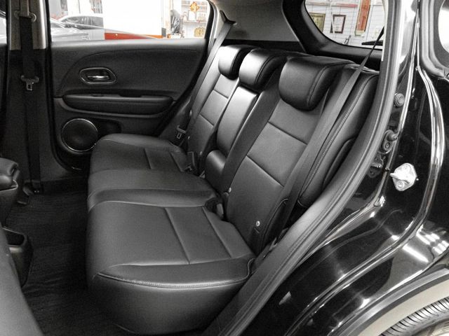 2021年 HONDA本田 HR-V 黑 1.8／I-KEY.定速.倒車顯影.導航.恆溫  第9張相片