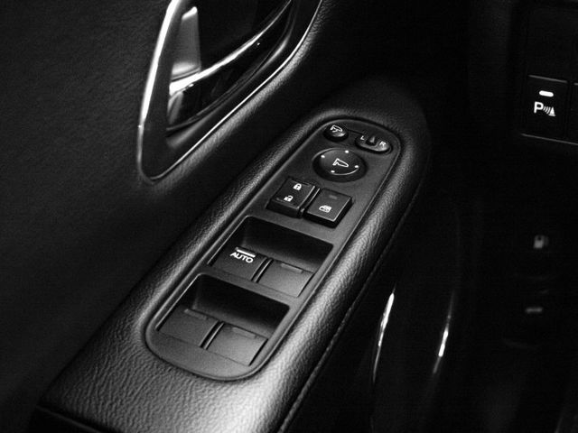 2021年 HONDA本田 HR-V 黑 1.8／I-KEY.定速.倒車顯影.導航.恆溫  第16張相片