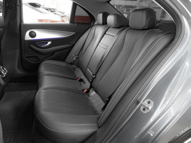 2019年 BENZ賓士 E200 灰 2.0／I-KEY.ACC.盲點.車偏.電尾.CarPlay  第9張相片