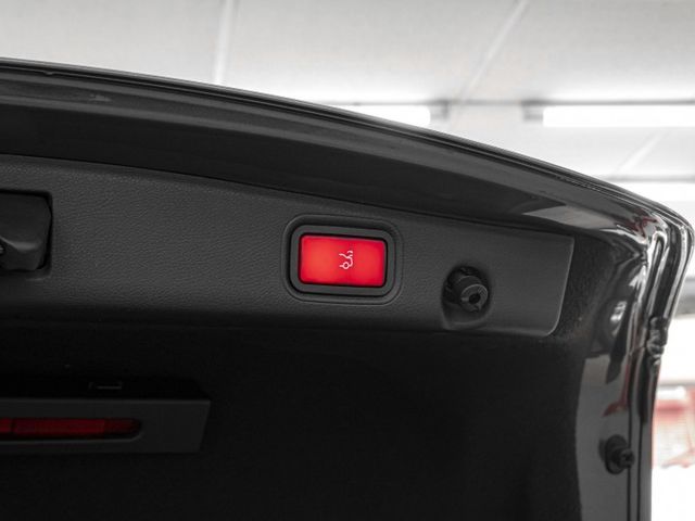 2019年 BENZ賓士 E200 灰 2.0／I-KEY.ACC.盲點.車偏.電尾.CarPlay  第19張相片